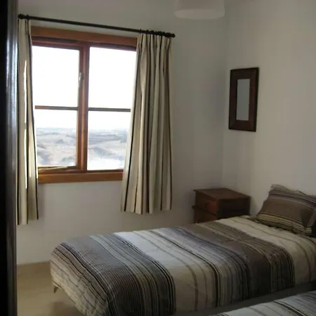 Апартаменты Puerto Del Carmen Sleeps 4 Pool Wifi *